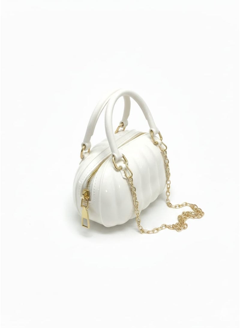 Small Crossbody Bag for Girls and Kids, Elegant Design for Eid and Special Occasions, Single High-Quality Zipper, Lightweight and Easy to Carry - Image 3